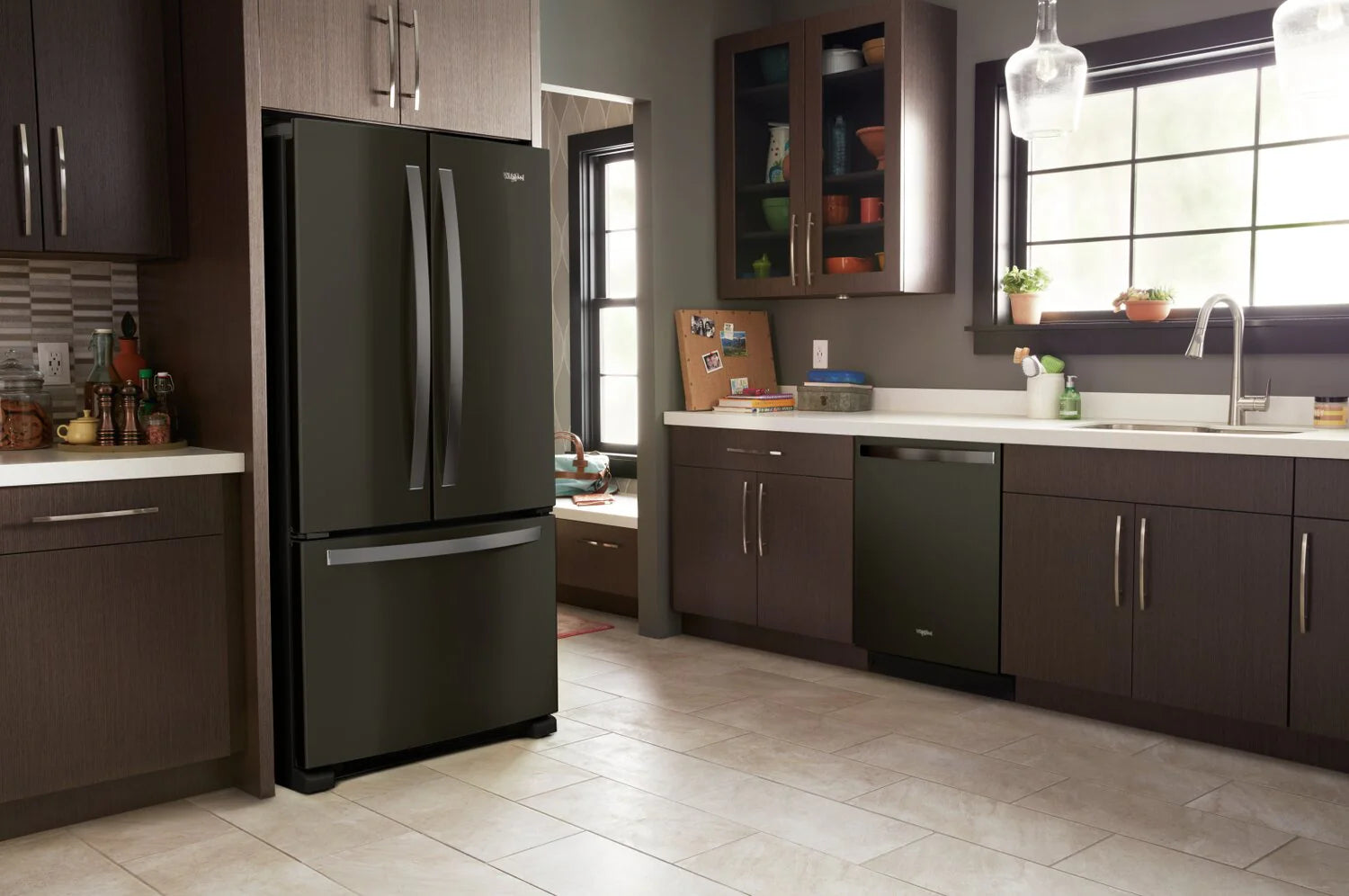 Réfrigérateur Whirlpool 33" 22,1 pi³ Portes Françaises Acier Inoxydable Anti-Trace WRFF5333PZ