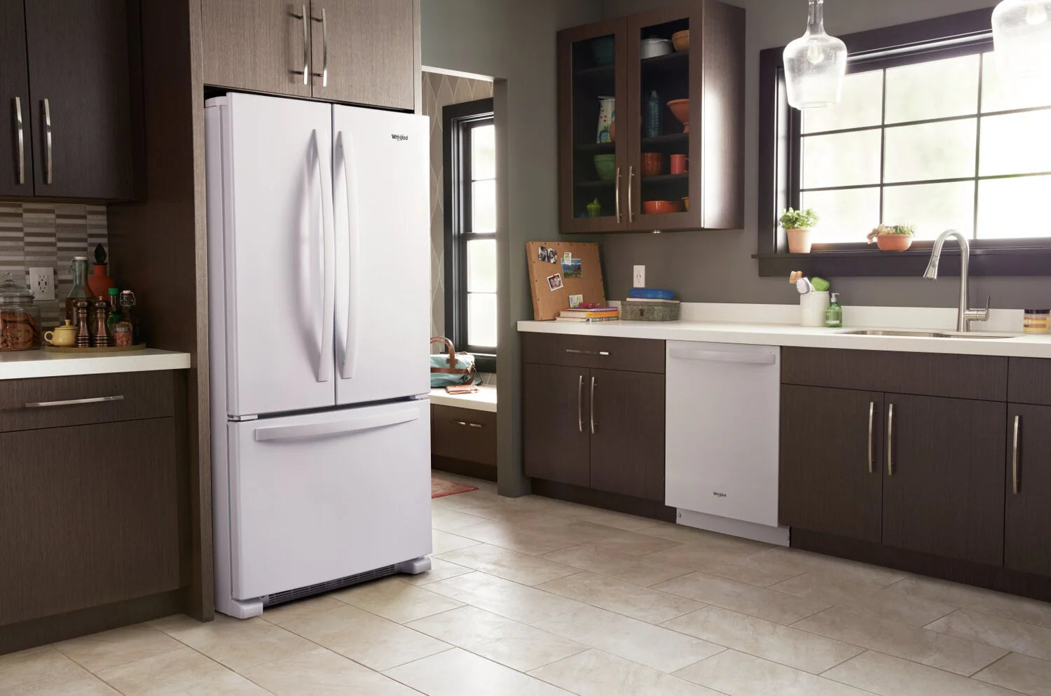 Réfrigérateur Whirlpool 33" 22,1 pi³ Portes Françaises Acier Inoxydable Anti-Trace WRFF5333PZ