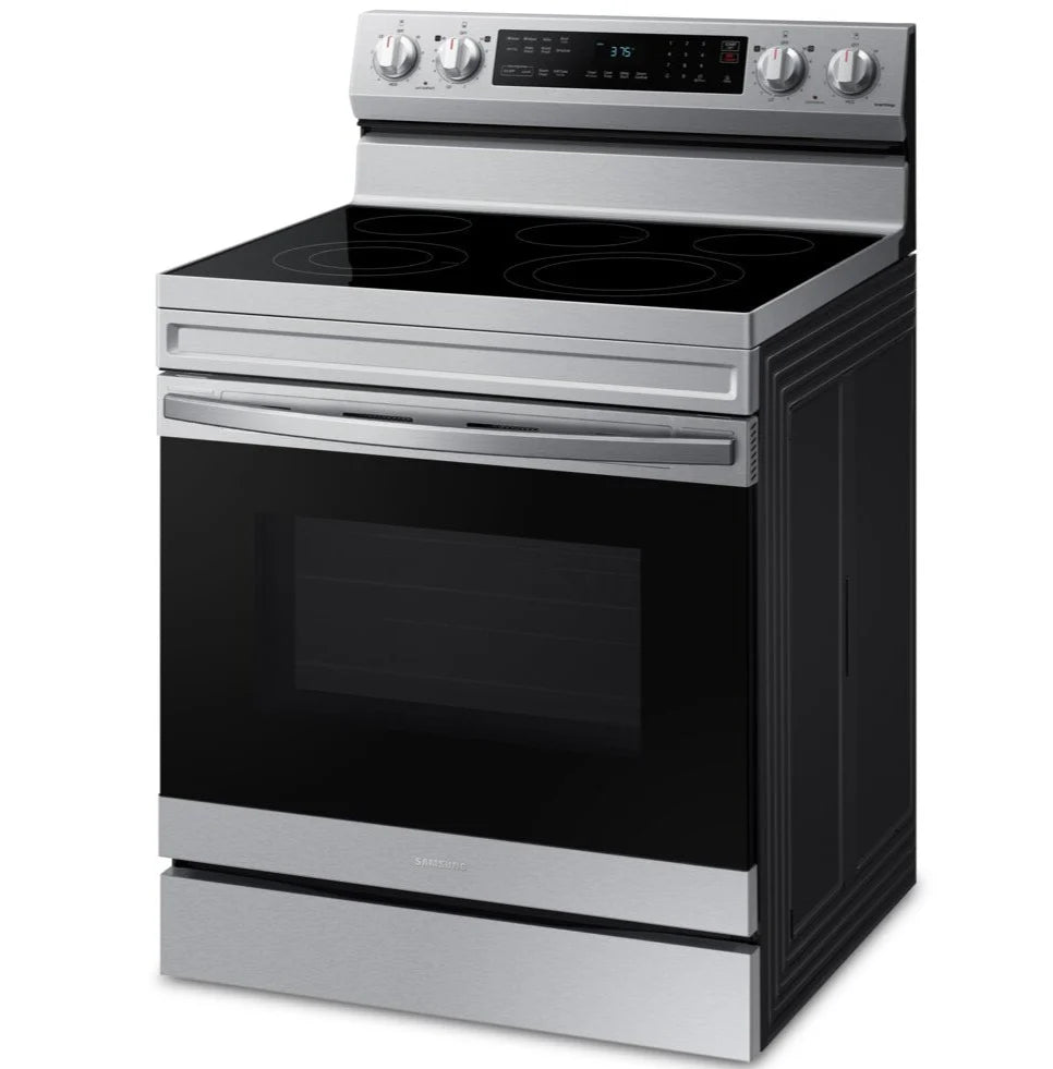 Cuisinière Samsung Élec. 6,3 pi³ Air Fry Inox NE63A6511SS