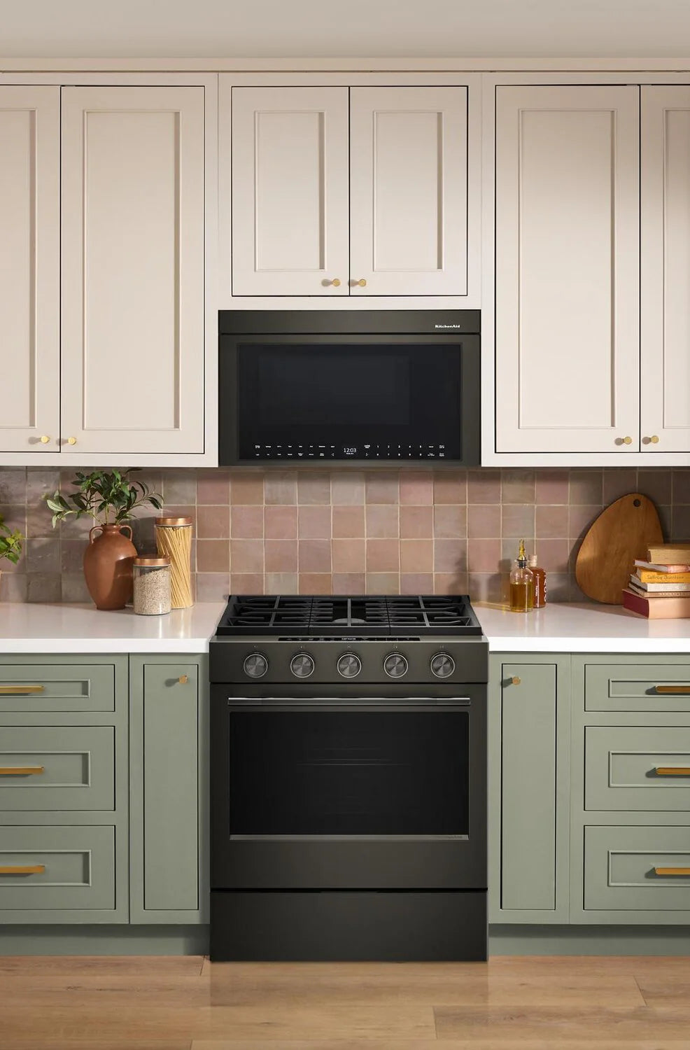 Cuisinière KitchenAid 30" 5 pi³ Gaz Minerai Noir Intelligent