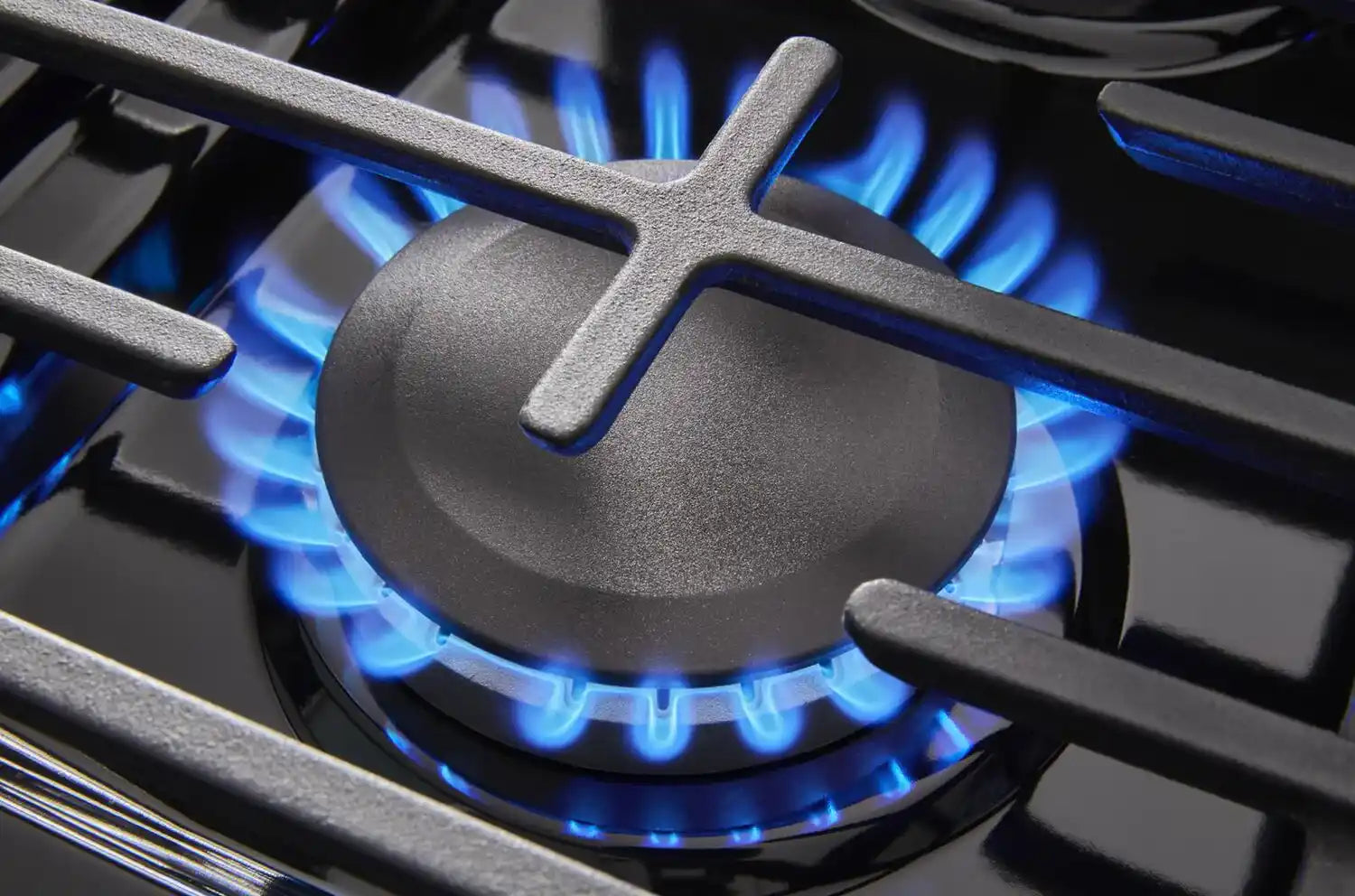 Cuisinière Whirlpool Gaz 5 pi³ Air Fry Noire WFGS4530SB