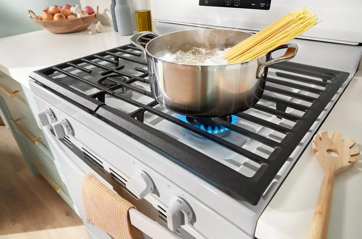 Cuisinière Whirlpool 30" 5,3 pi³ Gaz Blanche SpeedHeat