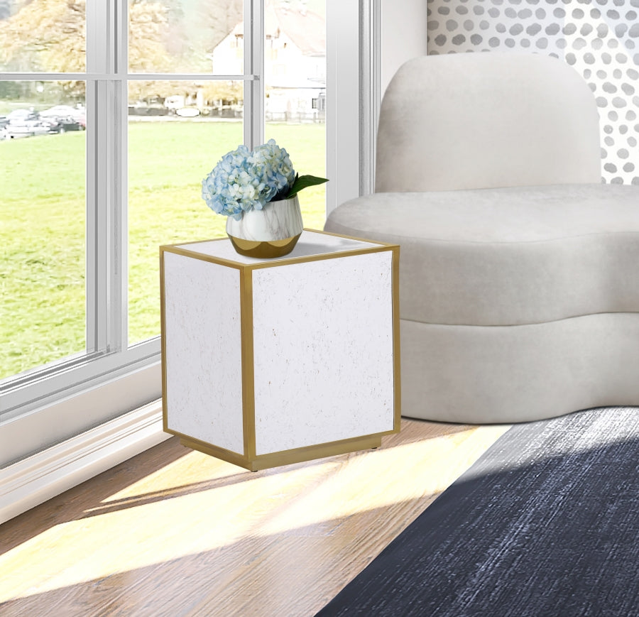 Table de bout scintillante