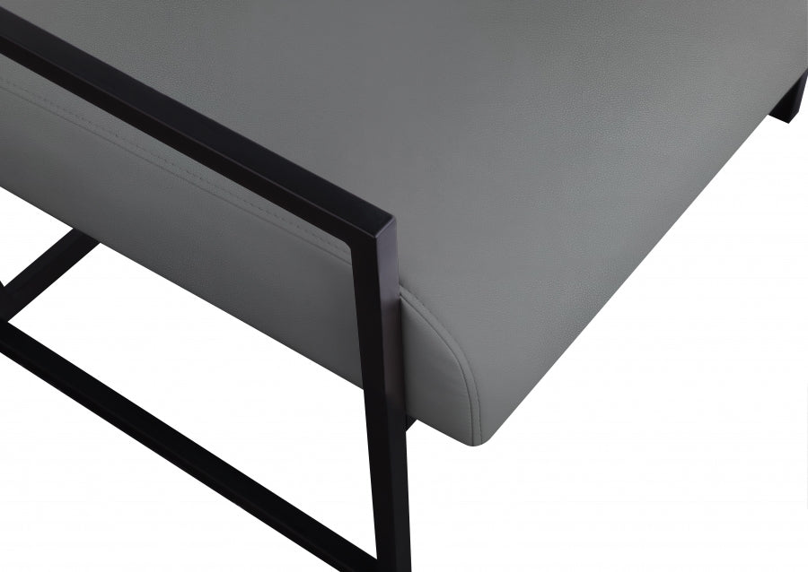 Chaise d'appoint Industry en similicuir