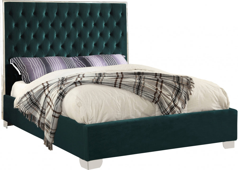 Lit en velours Lexi