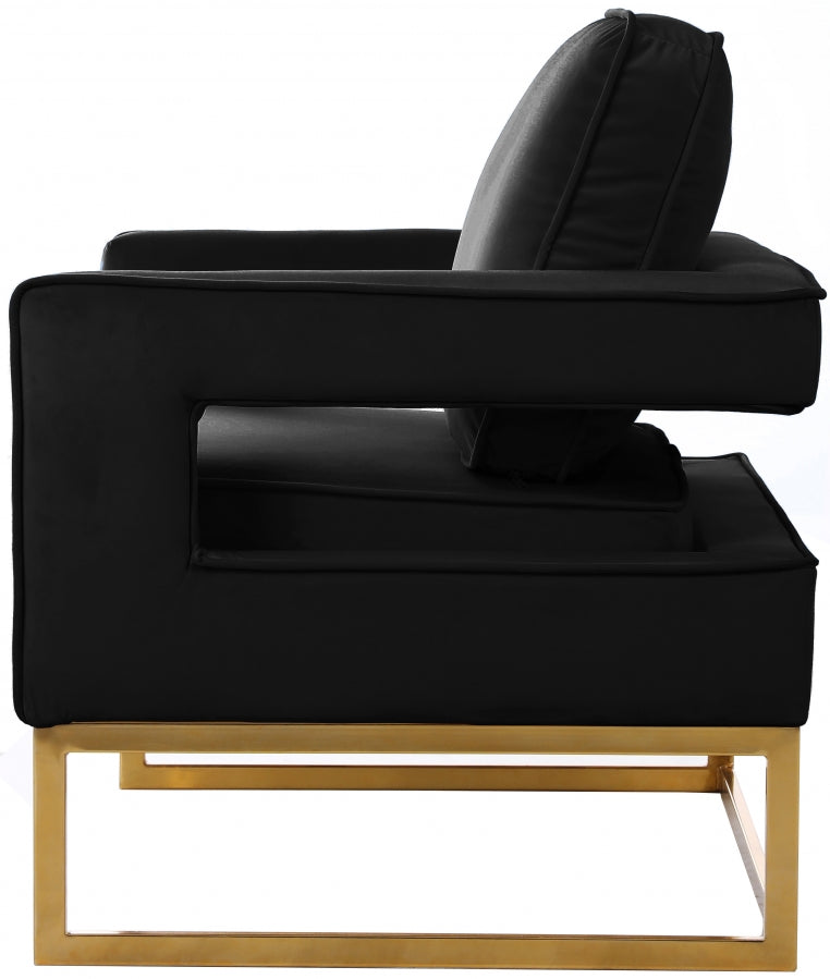Chaise d'appoint en velours Noah