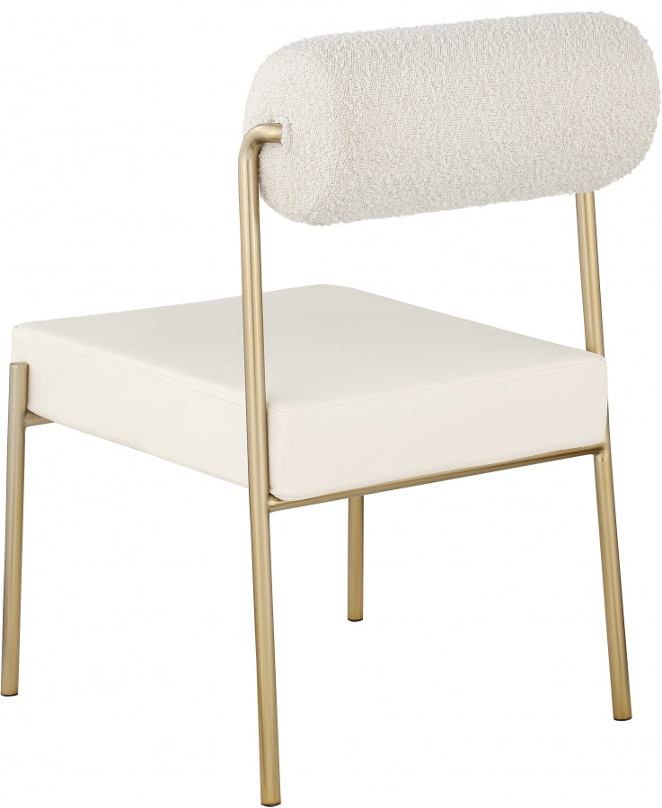 Chaise de salle à manger Carly en tissu bouclé