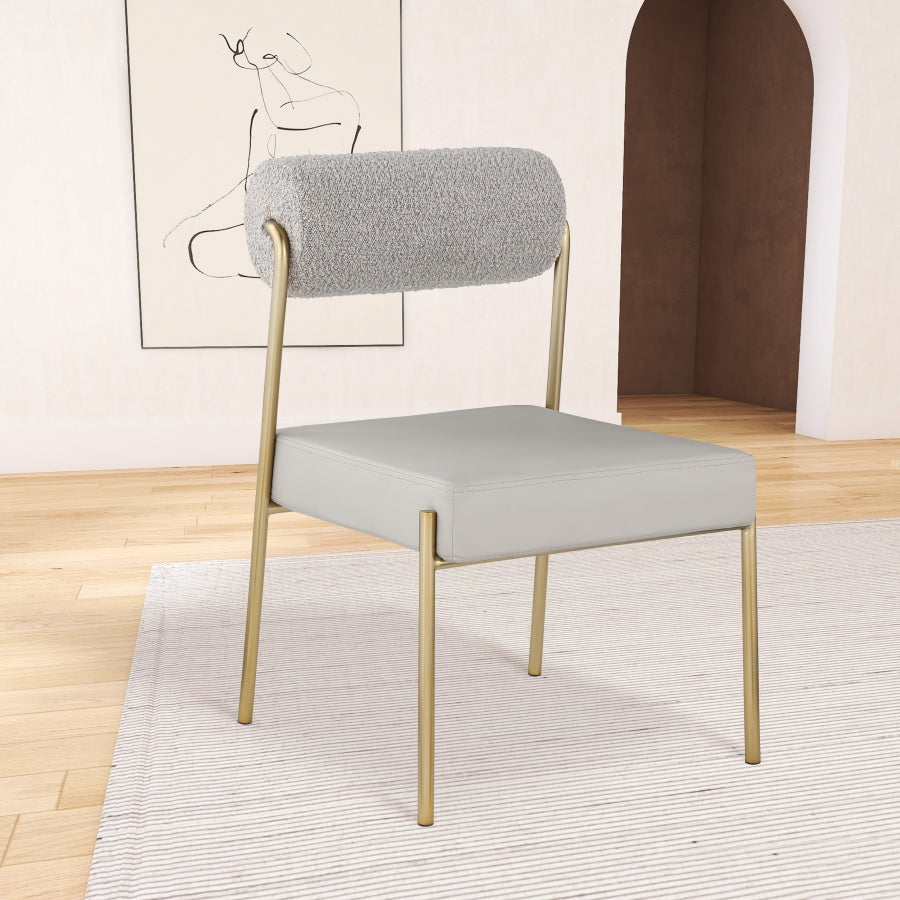 Chaise de salle à manger Carly en tissu bouclé