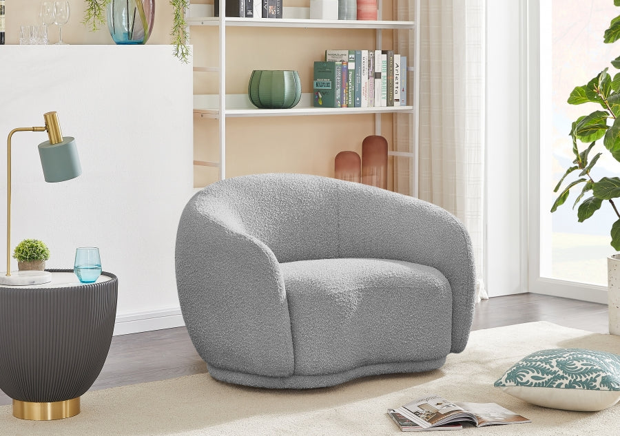 Chaise Hyde en tissu bouclé