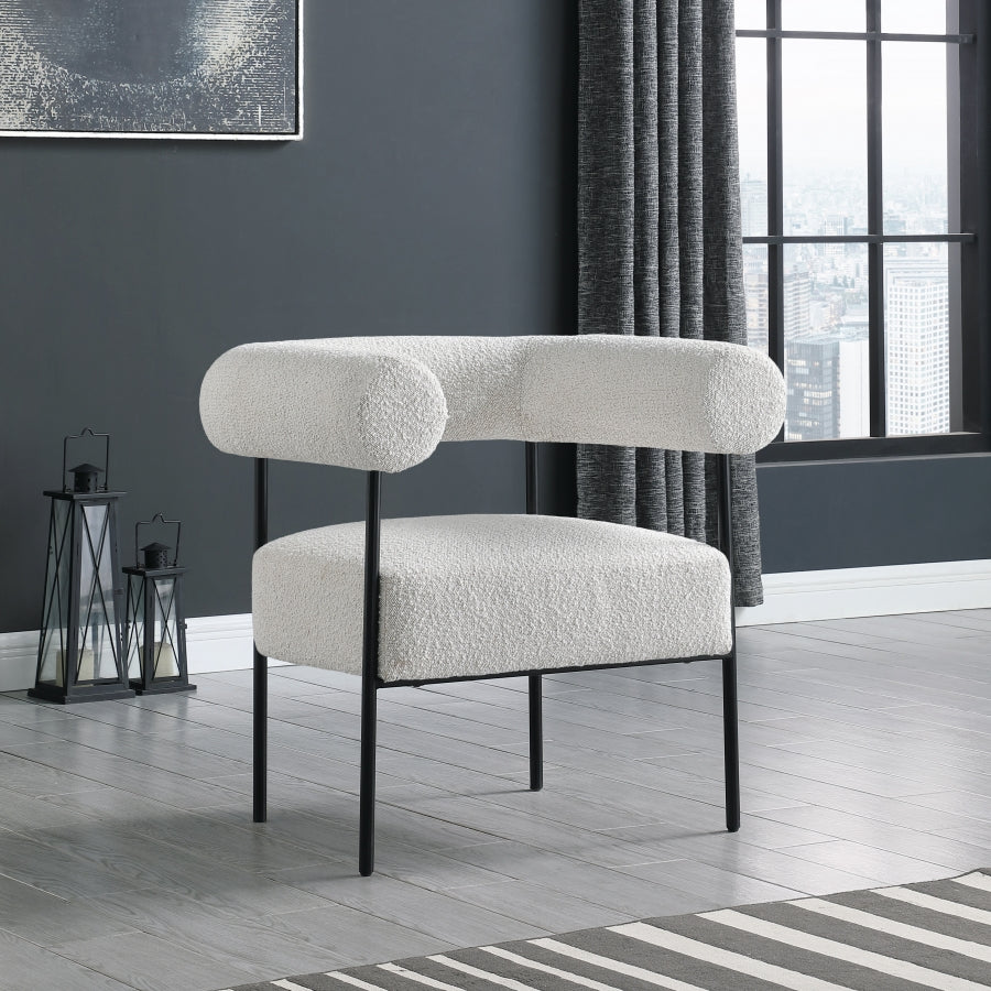 Chaise d'appoint Blake en tissu bouclé
