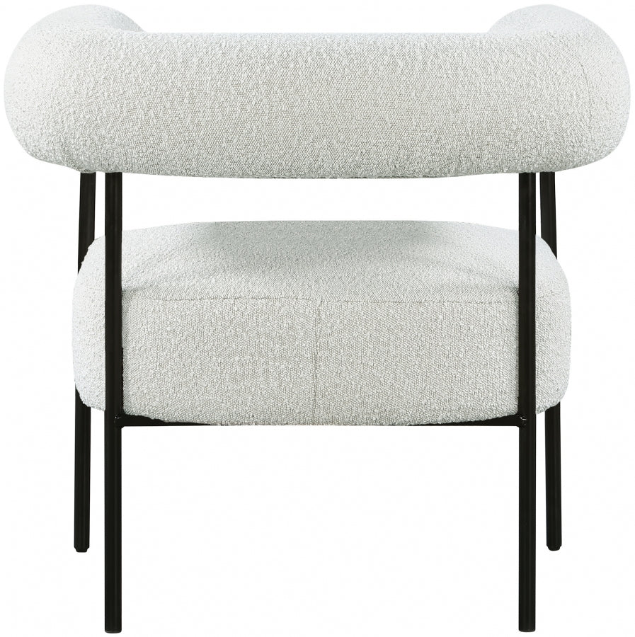 Chaise d'appoint Blake en tissu bouclé