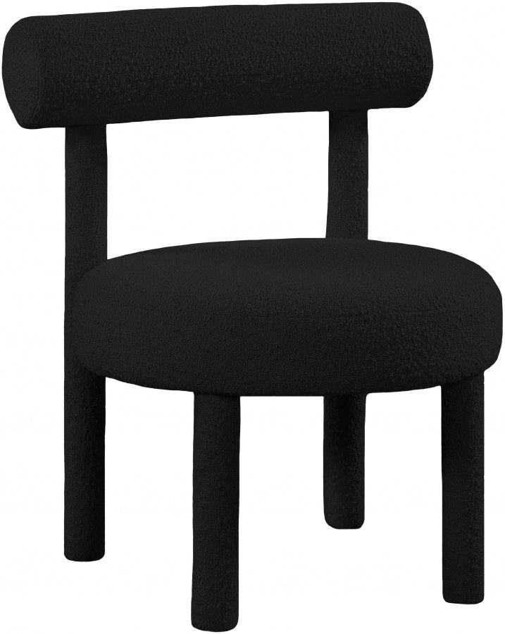 Chaise d'appoint Parlour en tissu bouclé