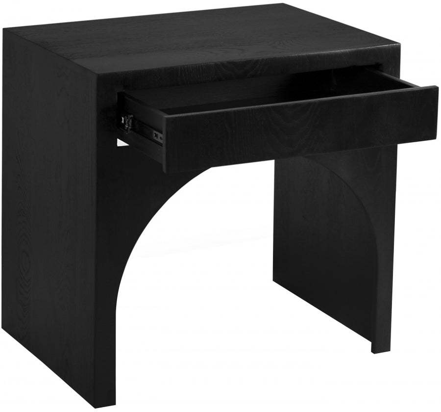 Table de chevet de juin