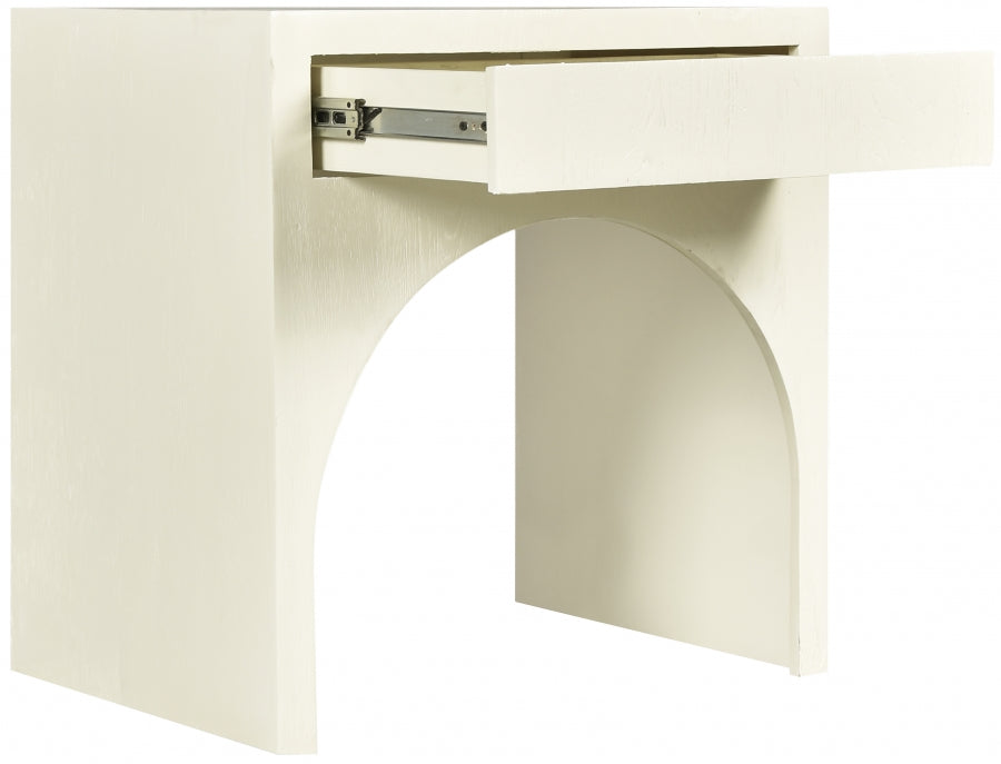 Table de chevet de juin