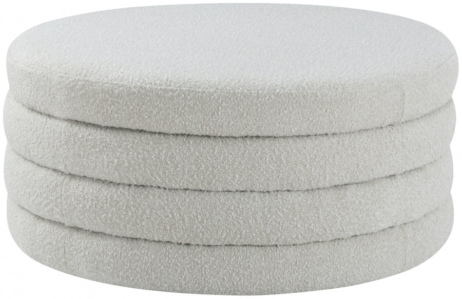 Pouf Aphia en tissu bouclé | Table basse
