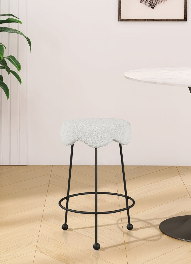 Tabouret de comptoir en tissu Fleur Boucle