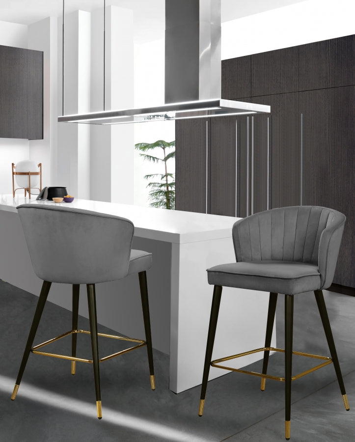 Tabouret de comptoir en velours Cassie