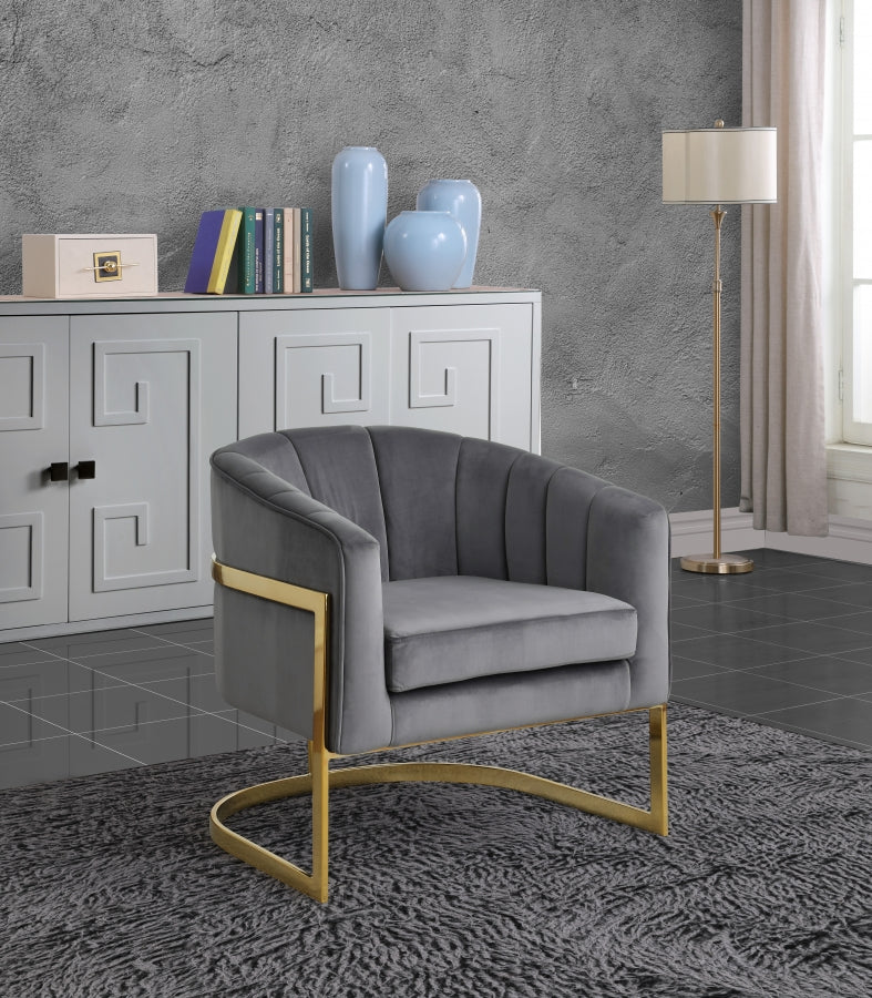 Chaise d'appoint en velours Carter