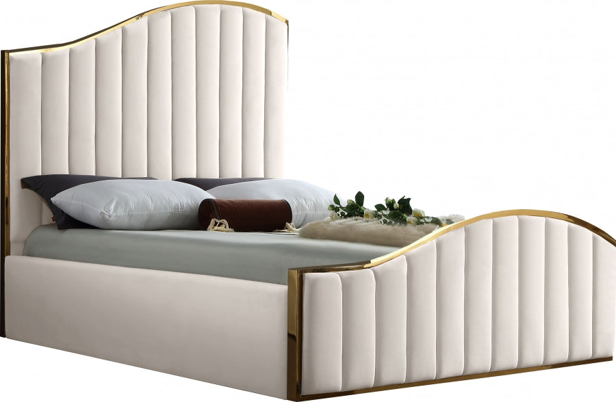 Jolie lit en velours
