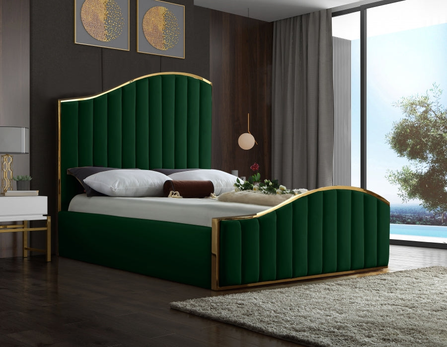 Jolie lit en velours