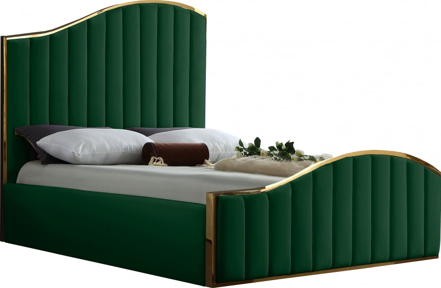 Jolie lit en velours