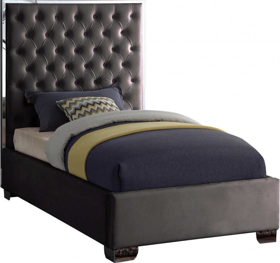 Lit en velours Lexi