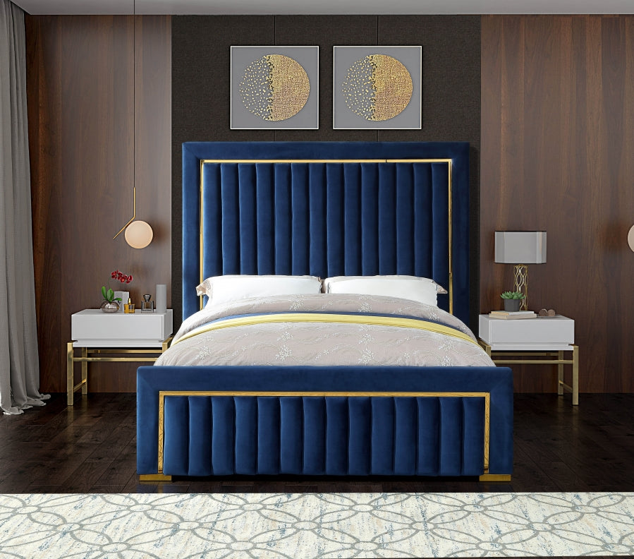 Grand lit en velours Dolce