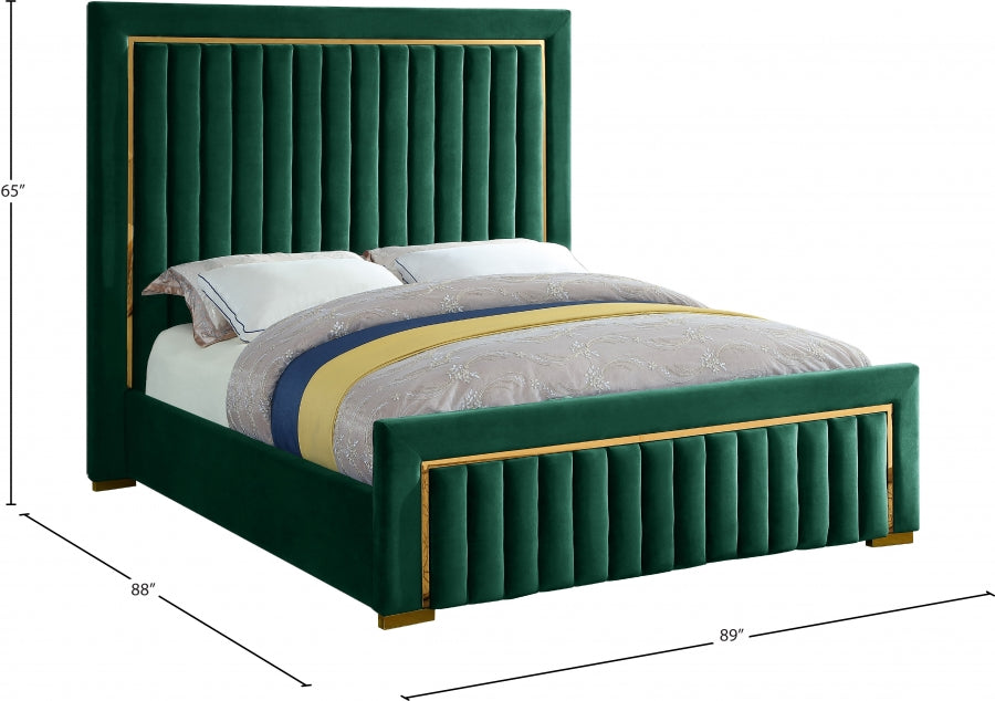 Grand lit en velours Dolce