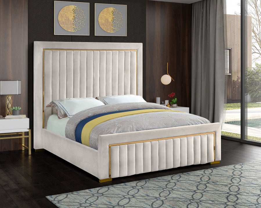 Grand lit en velours Dolce