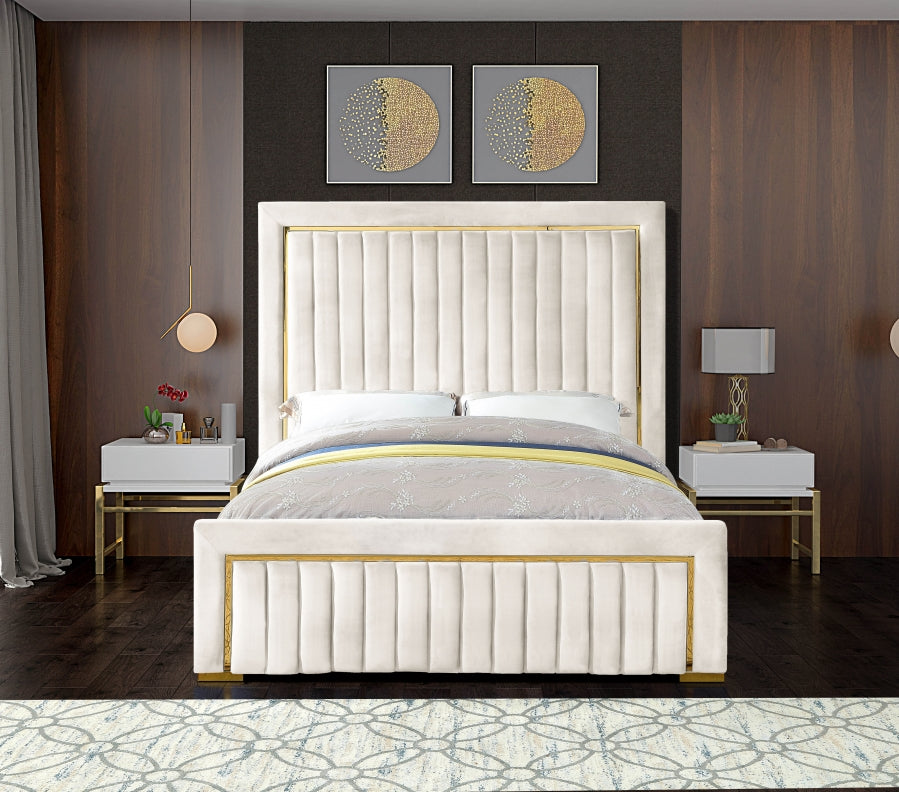 Grand lit en velours Dolce