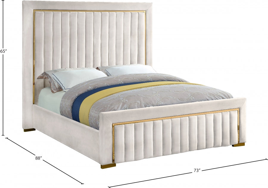 Grand lit en velours Dolce