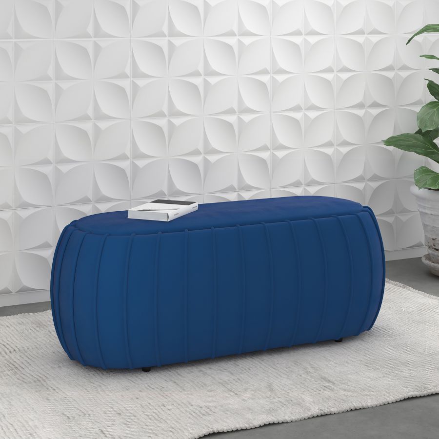 Pouf Gayle en bleu marine