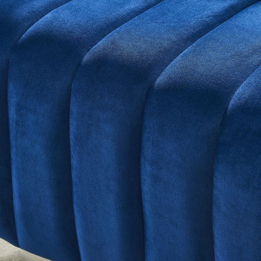Chaise d'appoint pivotante Cortina en bleu/argent