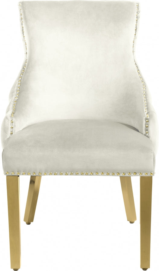 Chaise de salle à manger en velours Tuft