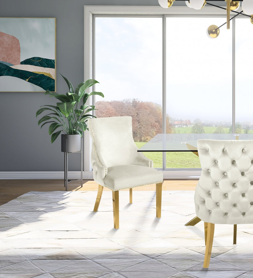 Chaise de salle à manger en velours Tuft
