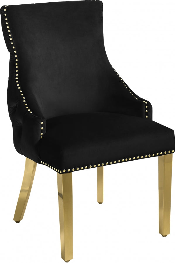 Chaise de salle à manger en velours Tuft