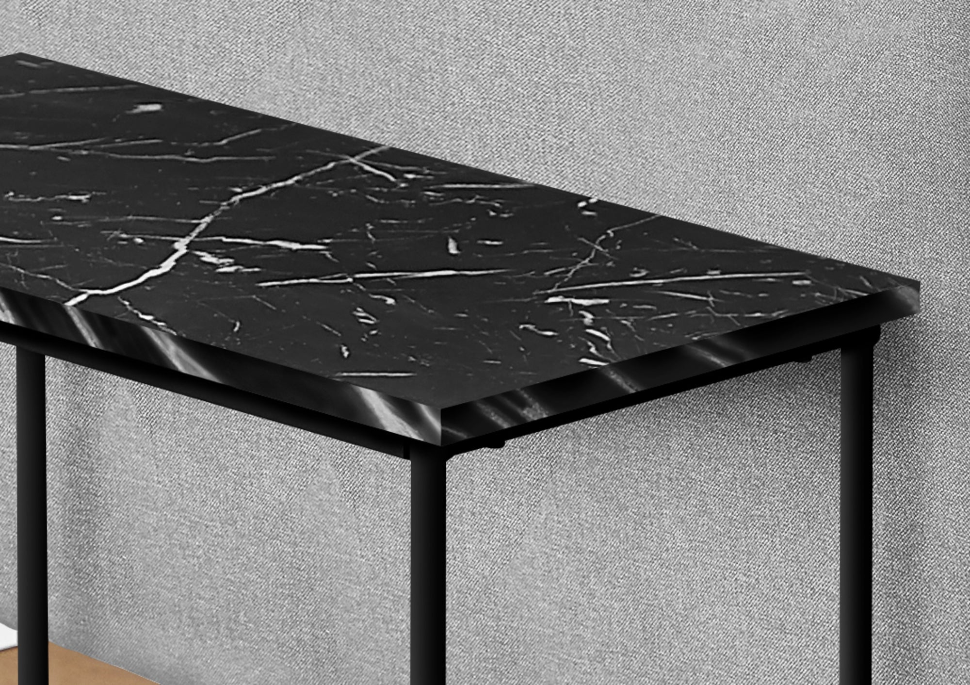 TABLE D'APPOINT - 22"H / MARBRE NOIR / METAL NOIR