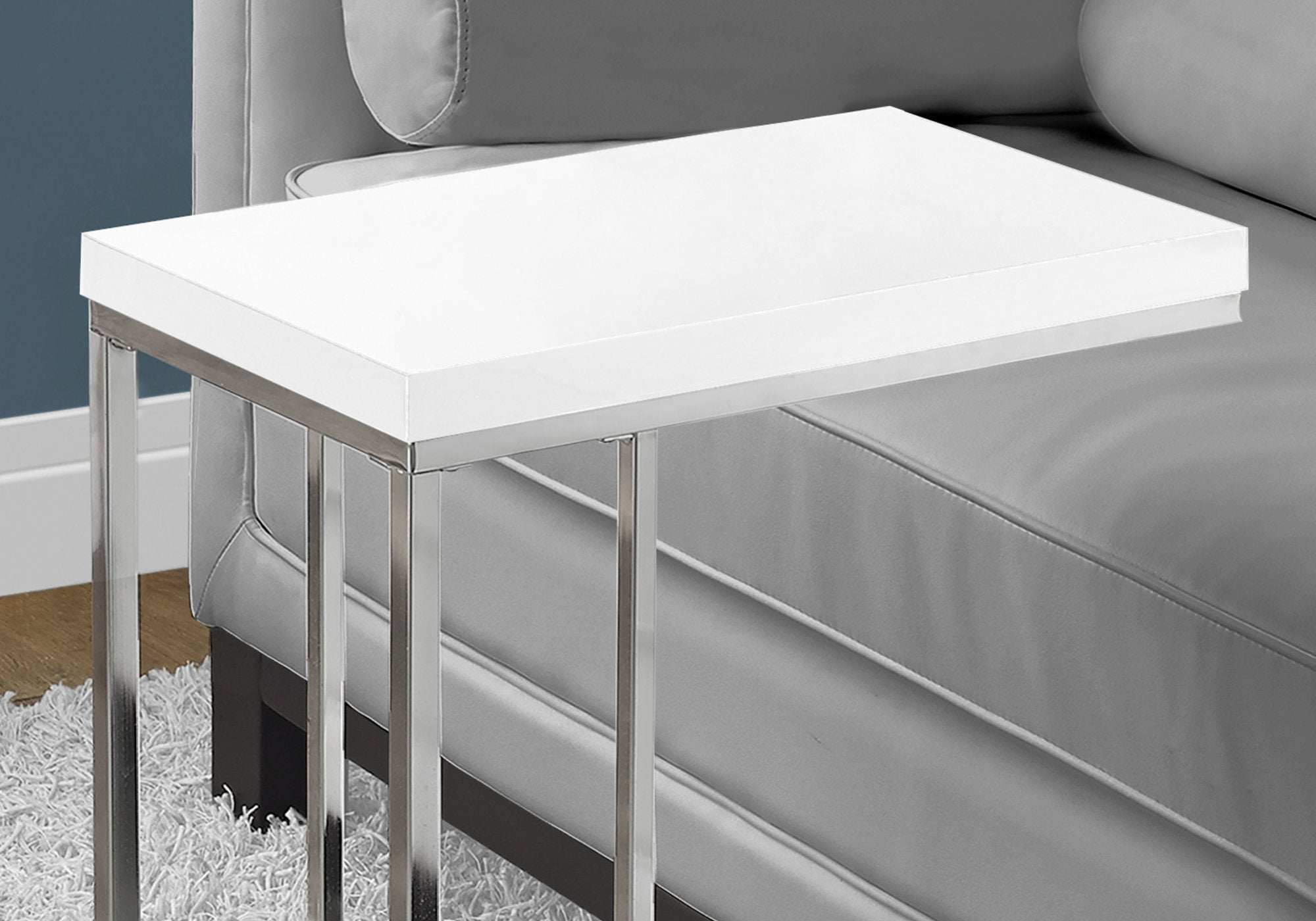 TABLE D'APPOINT - BLANC BRILLANT AVEC MÉTAL CHROMÉ 