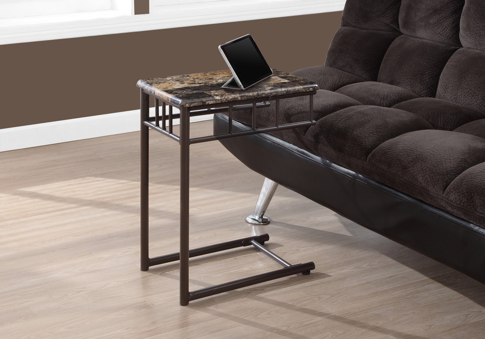 TABLE D'APPOINT - MARBRE ESPRESSO / MÉTAL BRONZE
