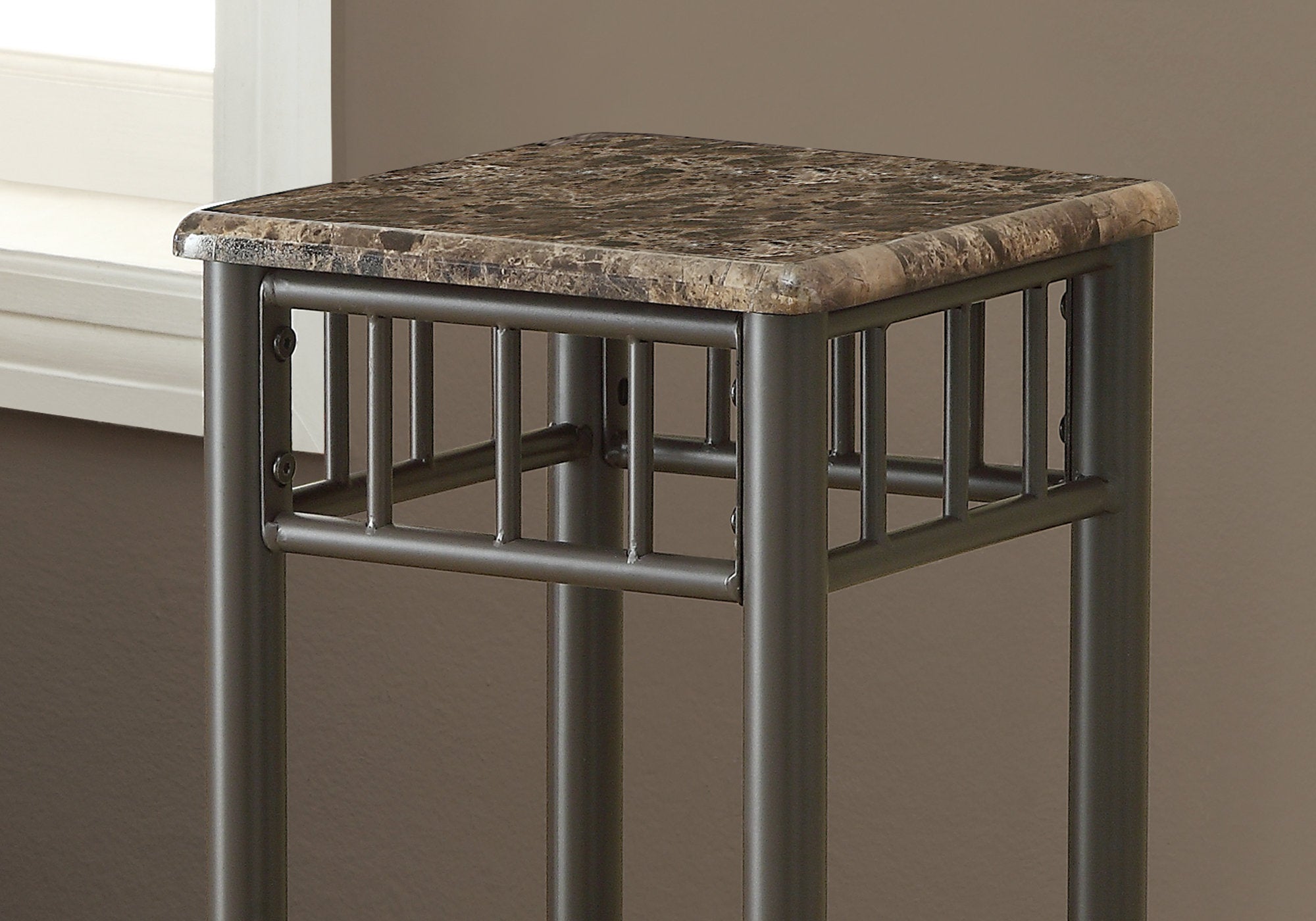TABLE D'APPOINT - MARBRE ESPRESSO / MÉTAL BRONZE 