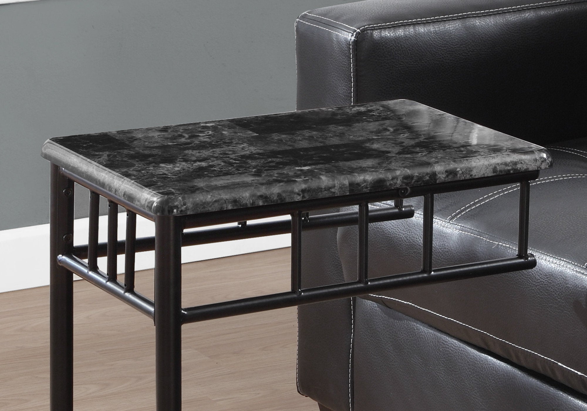 TABLE D'APPOINT - MARBRE GRIS / METAL ANTHRACITE 