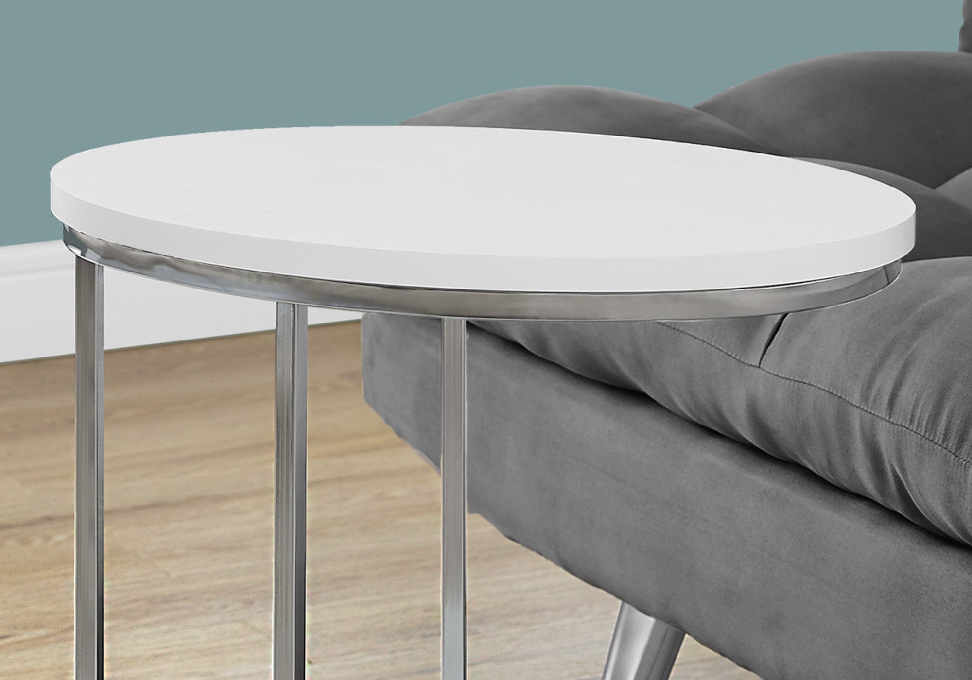 TABLE D'APPOINT - OVALE / BLANC BRILLANT AVEC METAL CHROME 