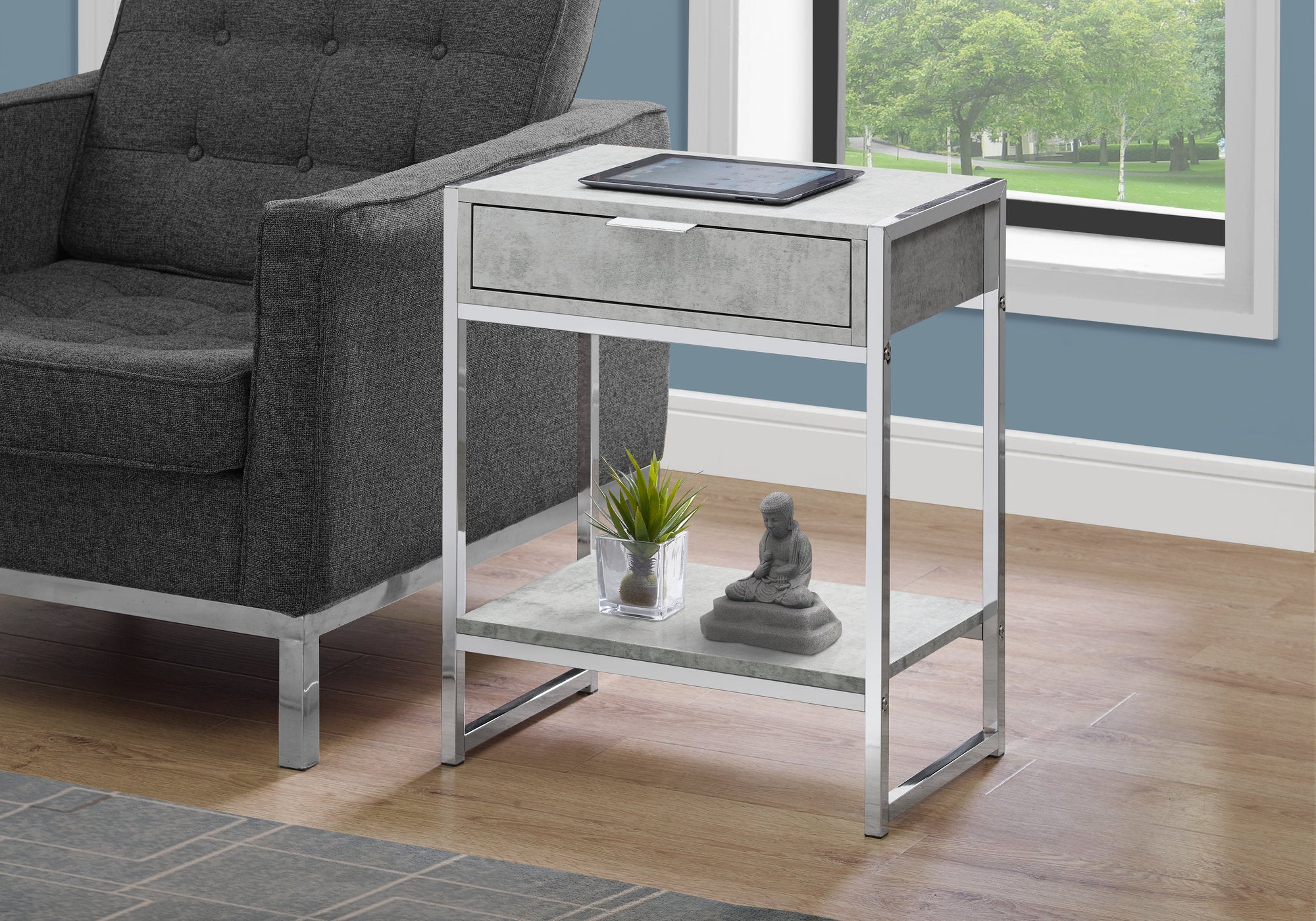 TABLE D'APPOINT - 24"H / CIMENT GRIS / METAL CHROME 