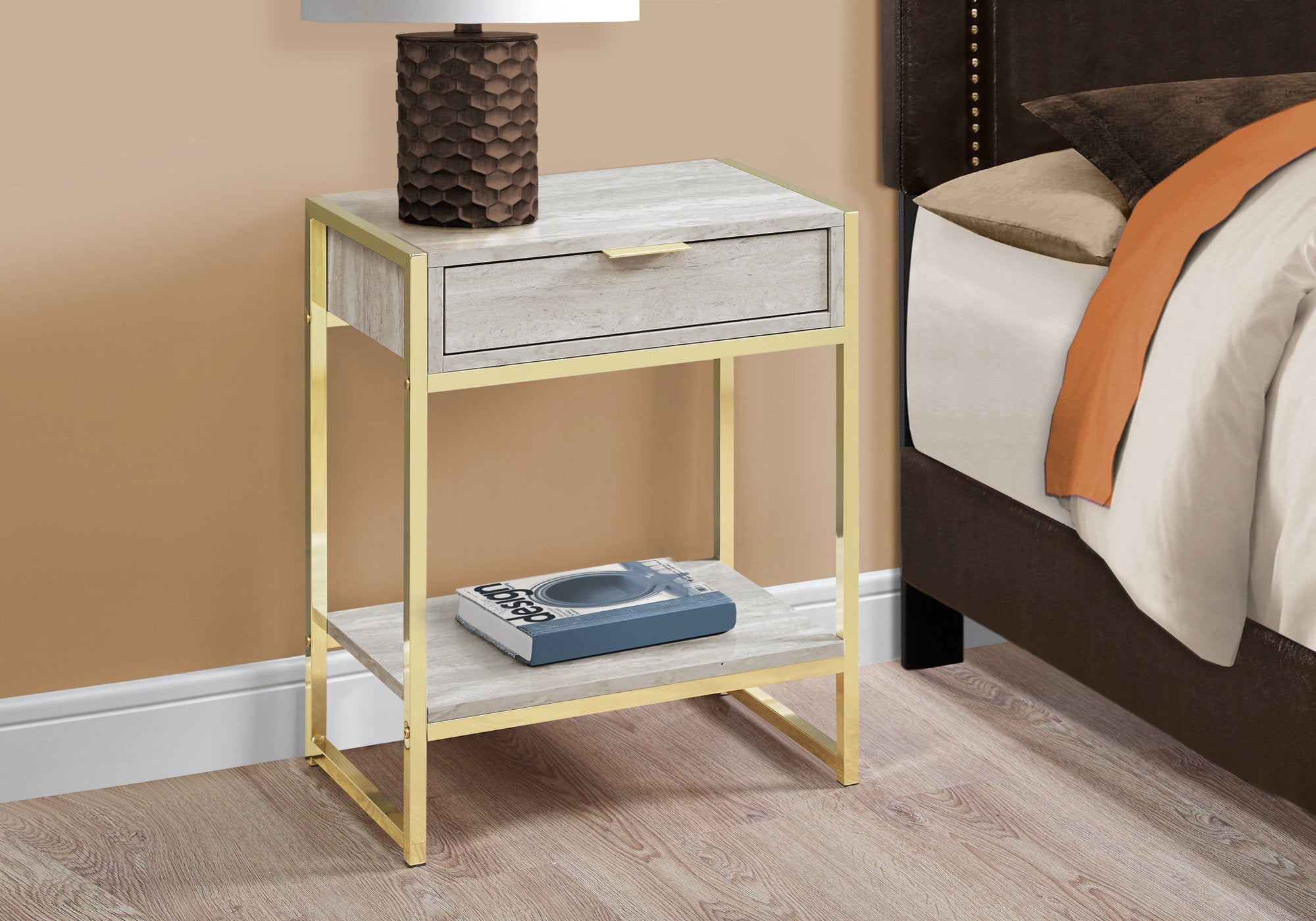 TABLE D'APPOINT - 24"H / MARBRE BEIGE / MÉTAL DORÉ 