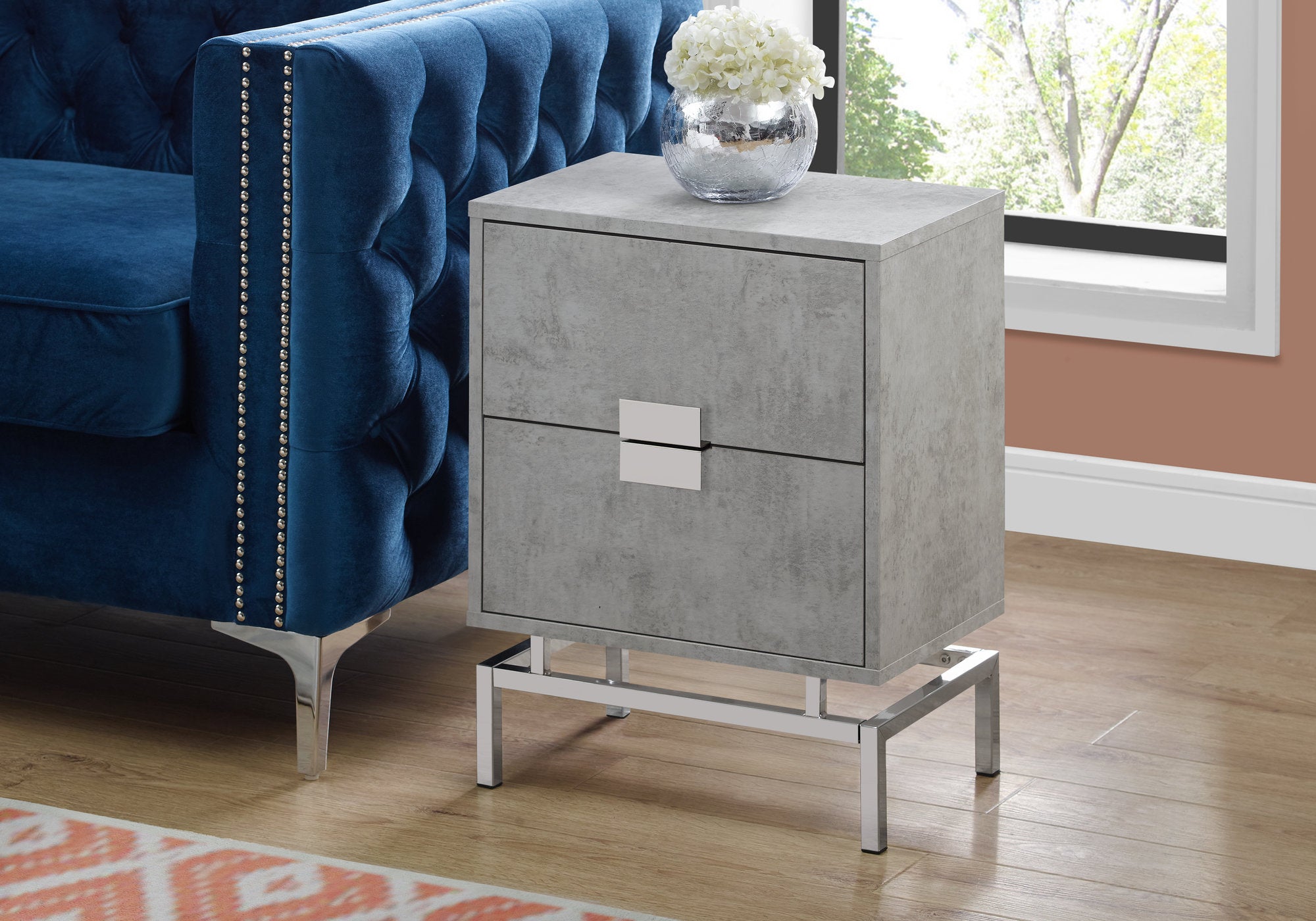 TABLE D'APPOINT - 24"H / CIMENT GRIS / METAL CHROME 