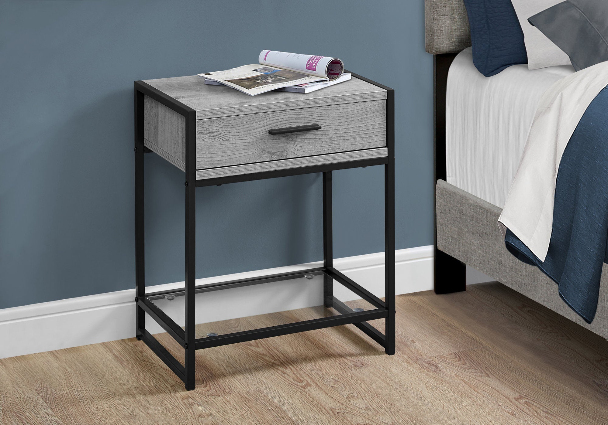 TABLE D'APPOINT - 22"H / GRIS / METAL NOIR / VERRE TREMPE 