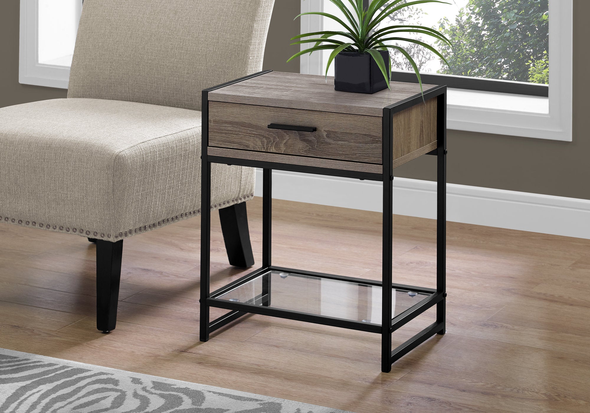 TABLE D'APPOINT - 22"H / TAUPE FONCE / NOIR / VERRE TREMPE 