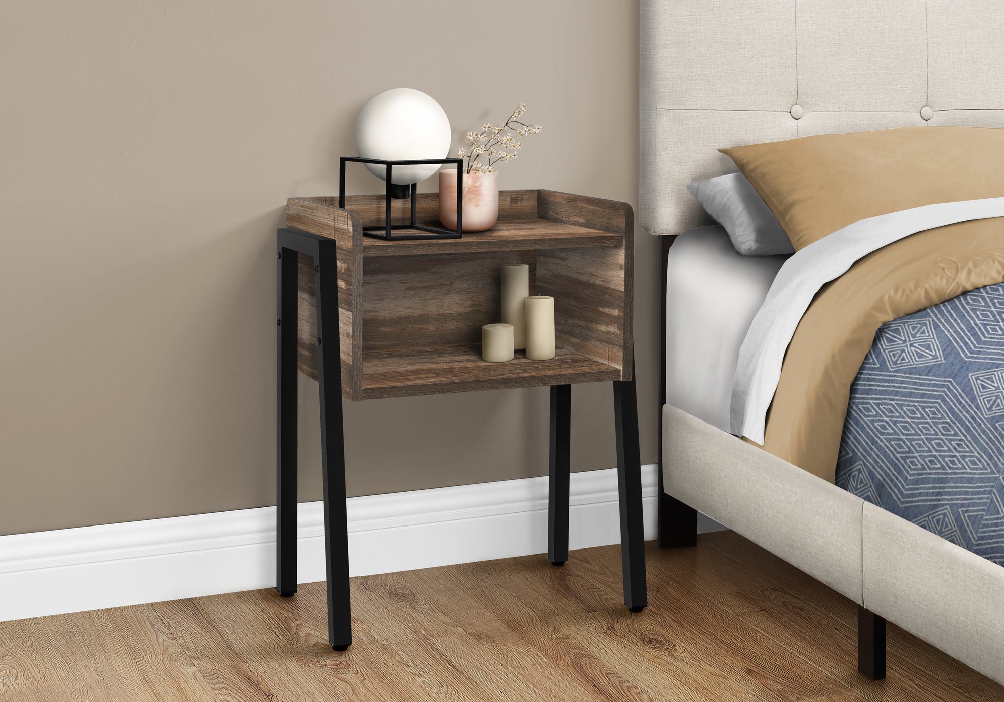 TABLE D'APPOINT - 23"H / LOOK BRUN / MÉTAL NOIR 