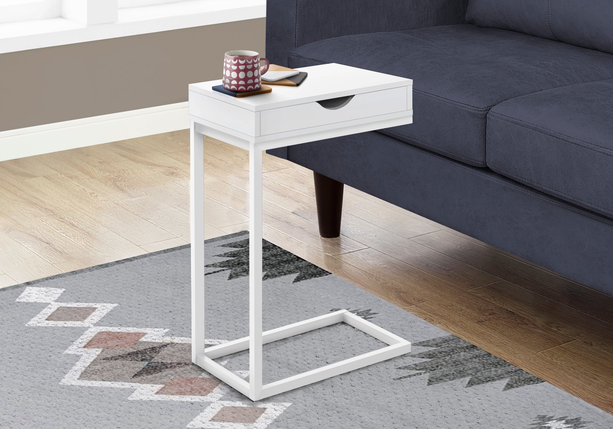 TABLE D'APPOINT - BLANC / MÉTAL BLANC AVEC UN TIROIR 