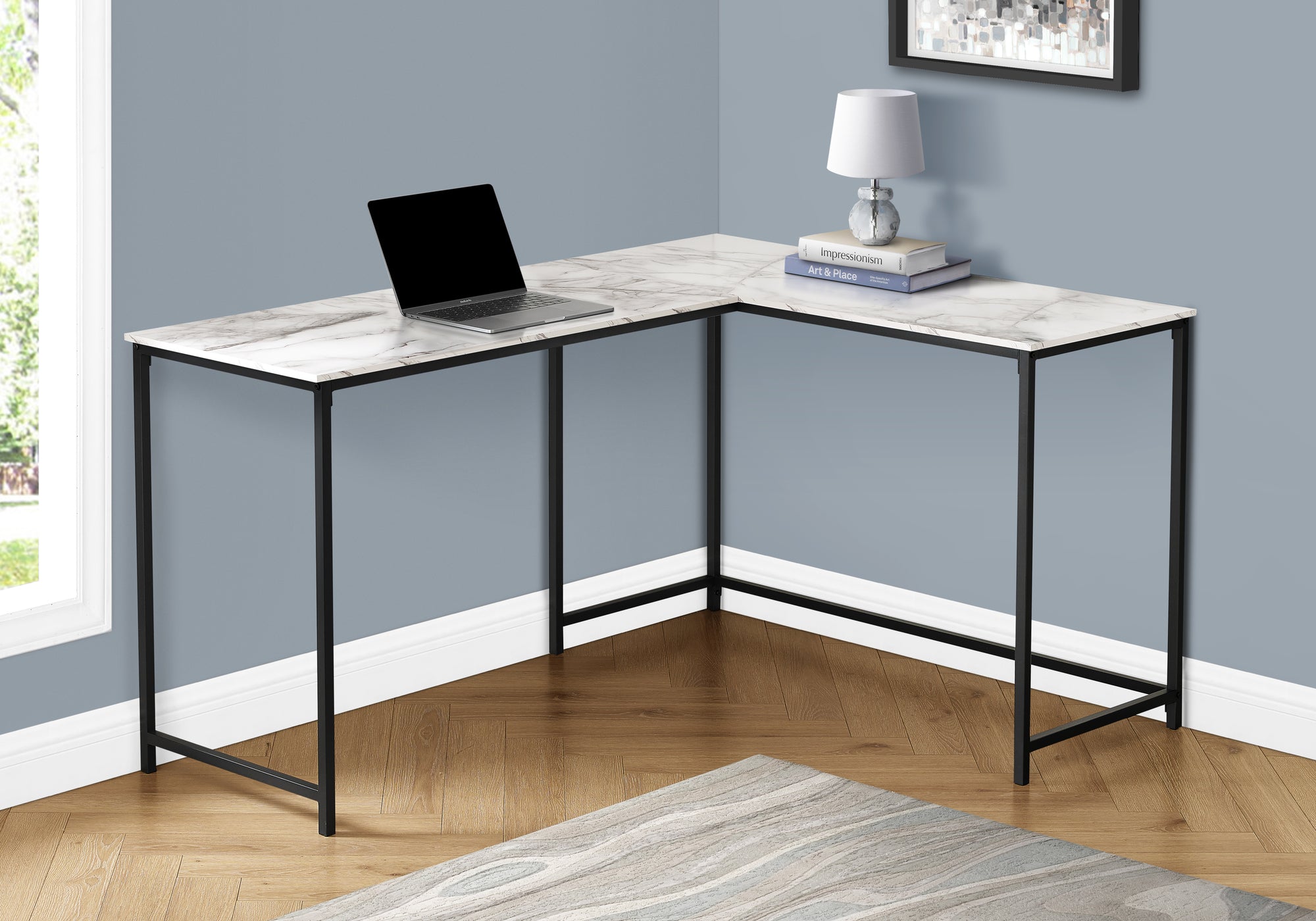 BUREAU D'ORDINATEUR - 58"L / MARBRE BLANC / COIN METAL NOIR